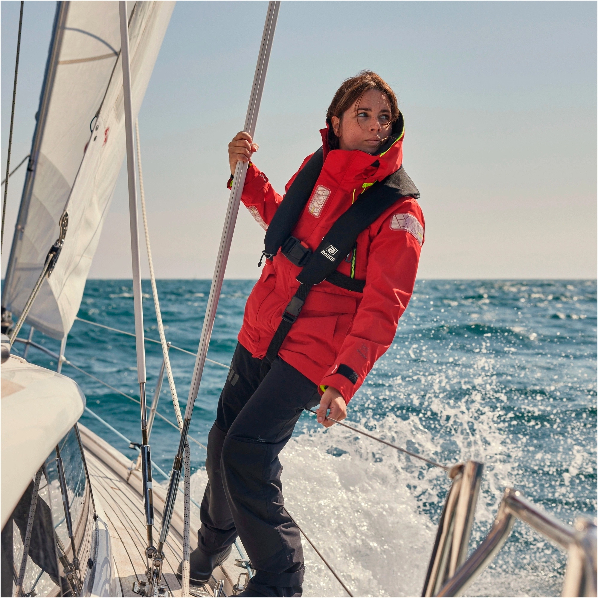 2026 Gill OS2 Offshore Jacket & Trouser Seglingsdräkt GWOOJATCSRB - Röd / Black